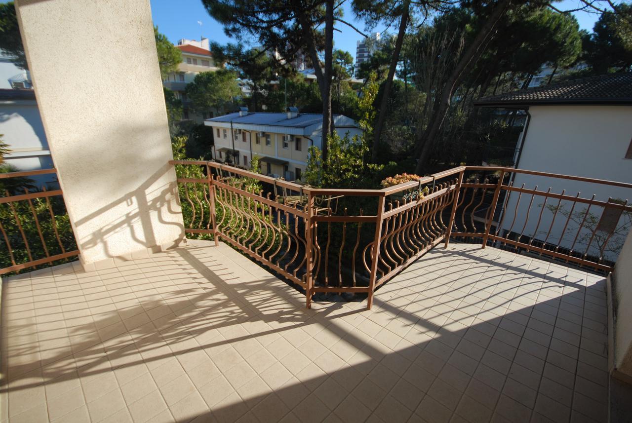 Villa Azalea Lignano Sabbiadoro Extérieur photo